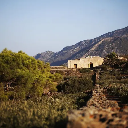 Country house Tenuta Borgia *