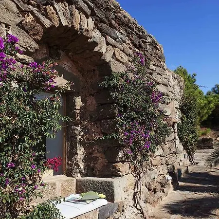 Country house Tenuta Borgia Scauri (Sicily)