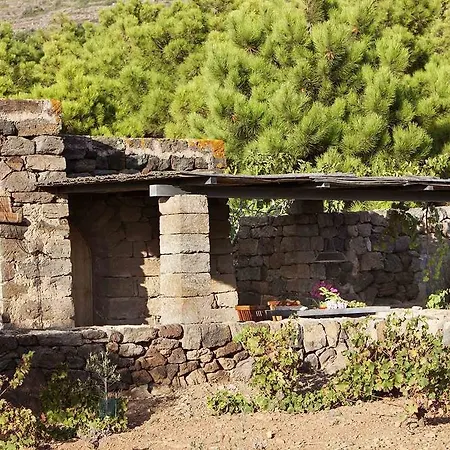 Country house Tenuta Borgia Scauri (Sicily)