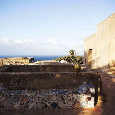Country house Tenuta Borgia Scauri (Sicily)