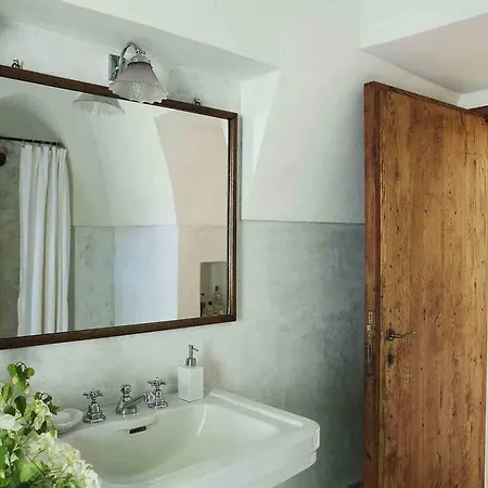 Country house Tenuta Borgia Scauri (Sicily)
